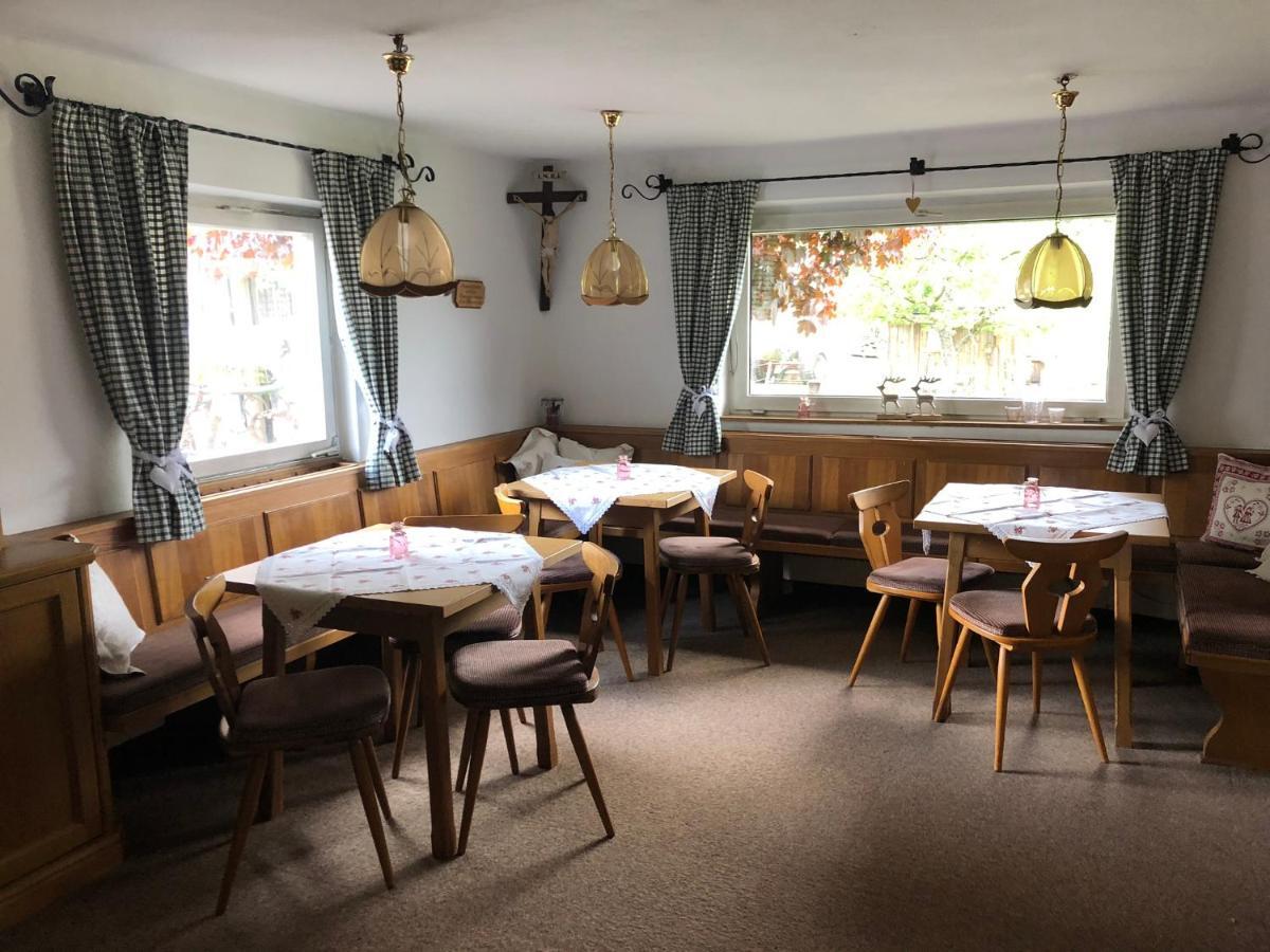 Haus Luise 호텔 베스텐도르프 외부 사진